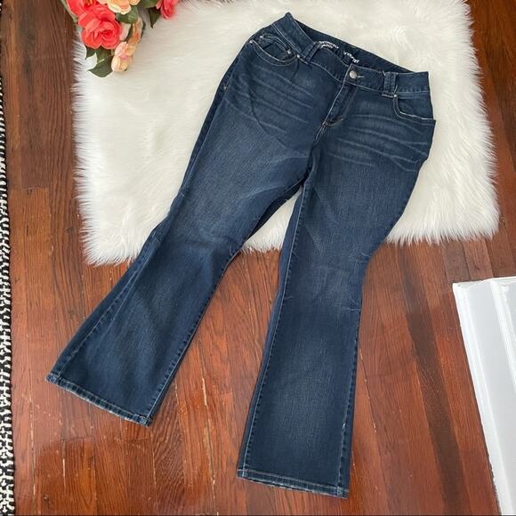 Lane bryant Distinctly Boot Jeans 14P - Picture 2 of 8